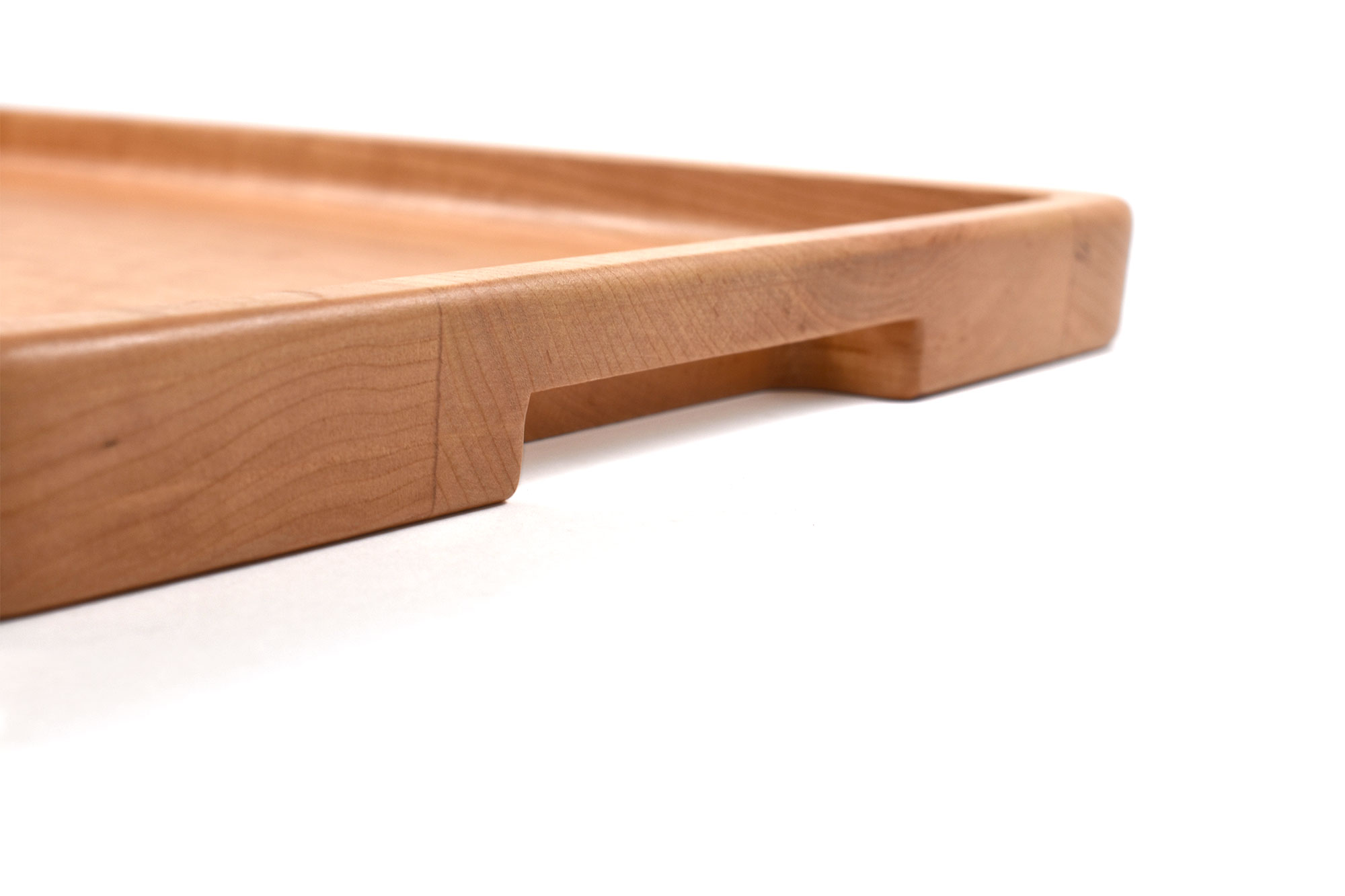 Wood serving tray with lacquer finish